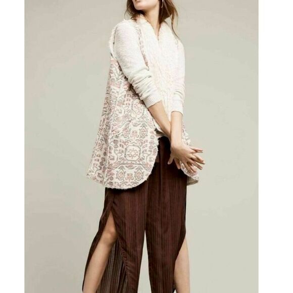 Anthropologie Hei Hei Jacquard Faux Fur size M Veat Cream Red Boho Aztec - Picture 1 of 11